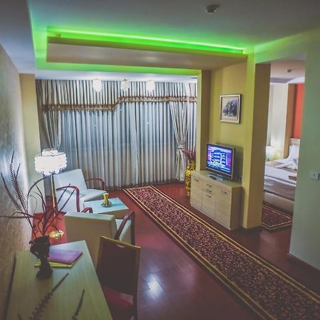 Hotel New Star Skopje Eksteriør billede